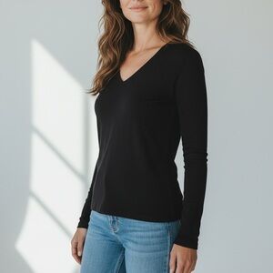 NWT Vince 100% Pima Cotton Black Long Sleeve V-Neck Top